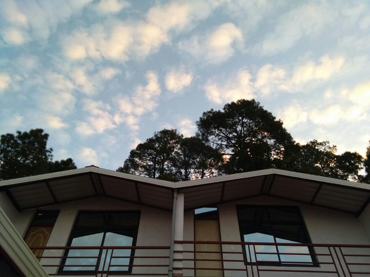 The Rock Heaven Resort Lansdowne Eksteriør bilde